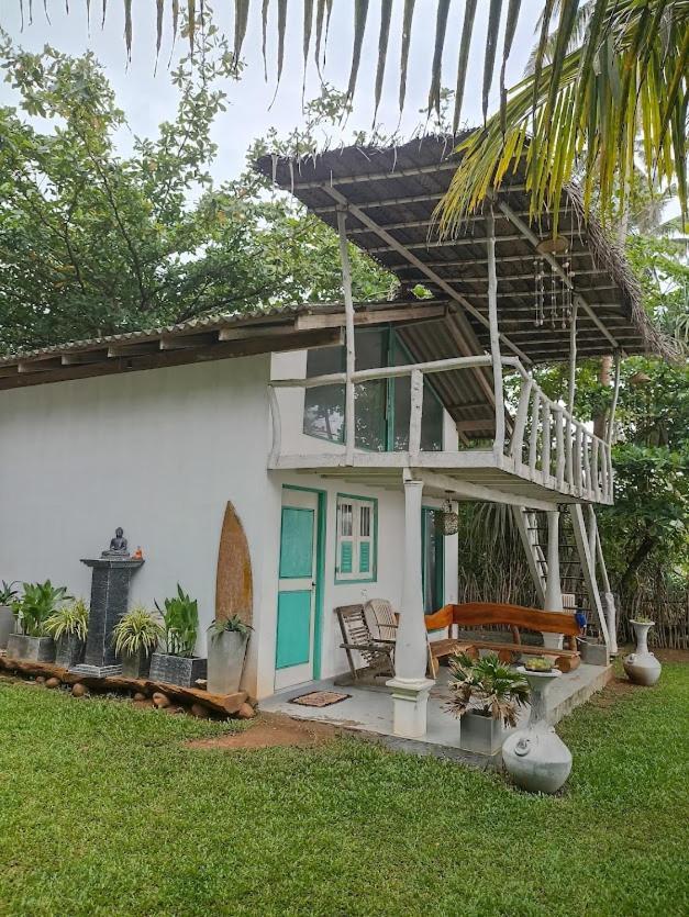 Beach House Kalukatiya - Family Villa, Seaview Room, Garden Room ดิคเวลลา ภายนอก รูปภาพ
