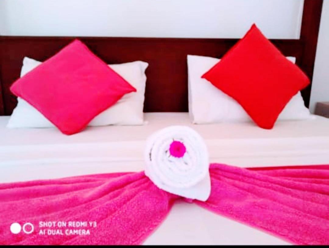 Beach House Kalukatiya - Family Villa, Seaview Room, Garden Room ดิคเวลลา ภายนอก รูปภาพ